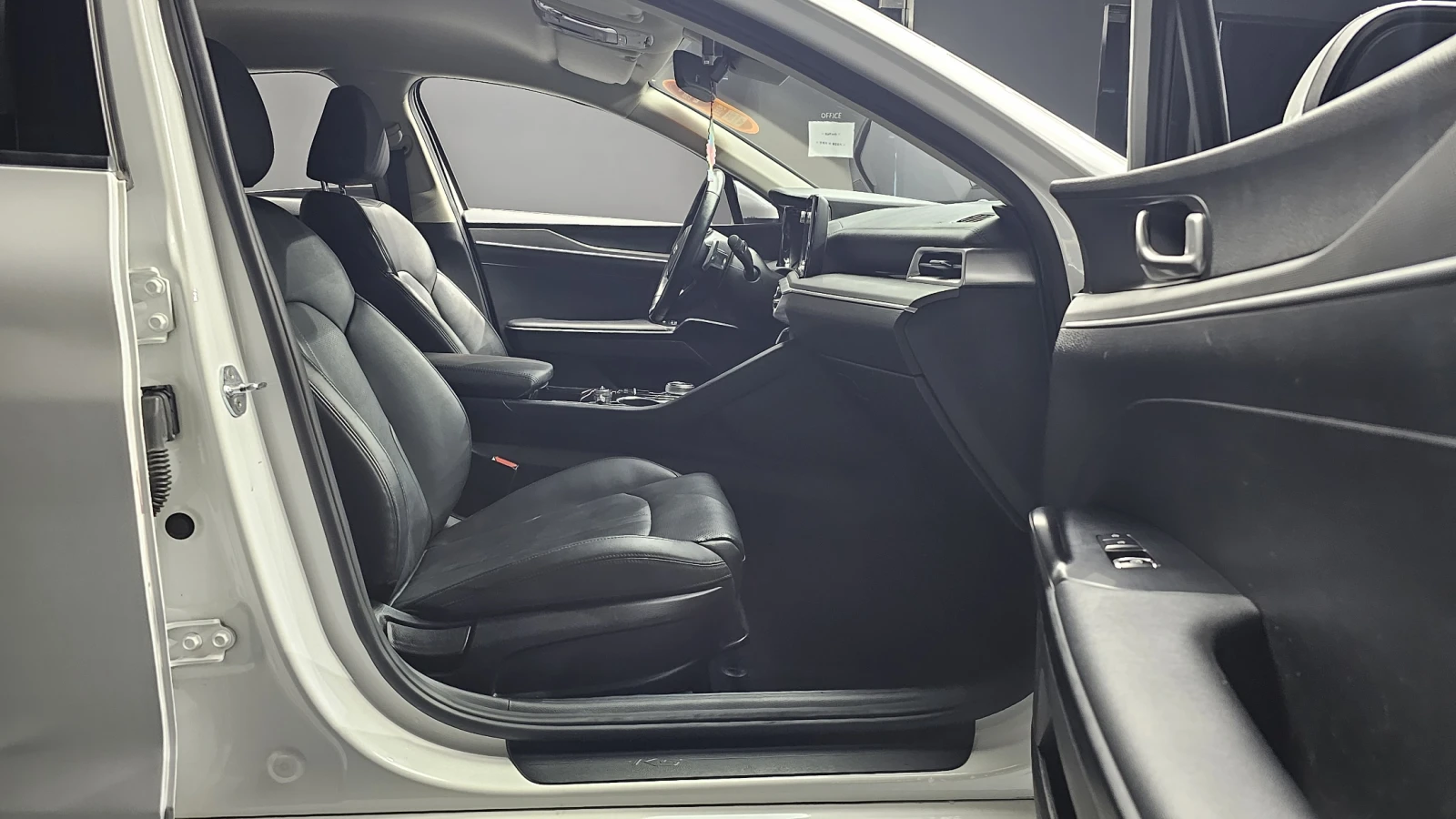 Kia K5 2.0LPI PRESTIGE - изображение 9