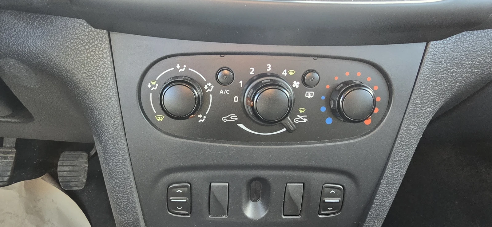 Dacia Logan Dacia Logan ����� * 1.2* 75hp* ��������* ���*  | Mobile.bg � ����������� 10