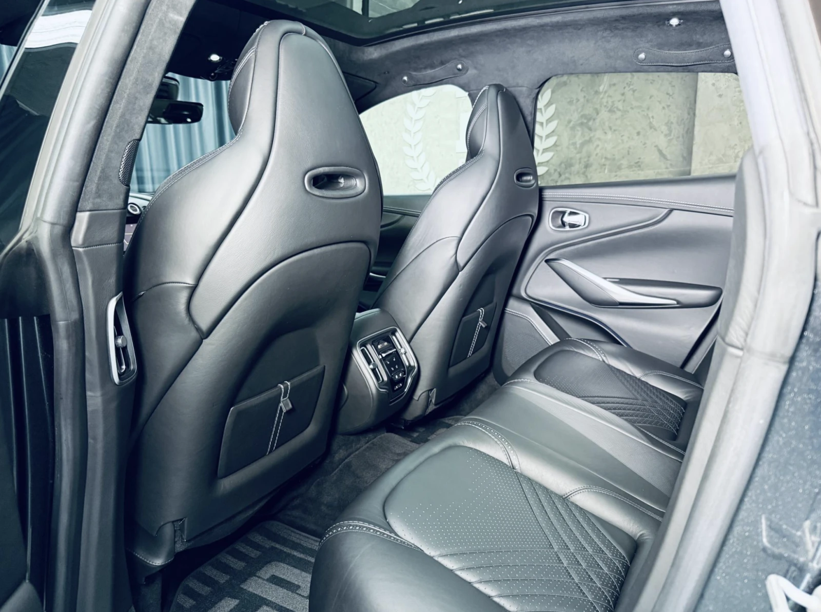 Aston Martin DBX 4.0 V8 360/���������/23'� | Mobile.bg � ����������� 14