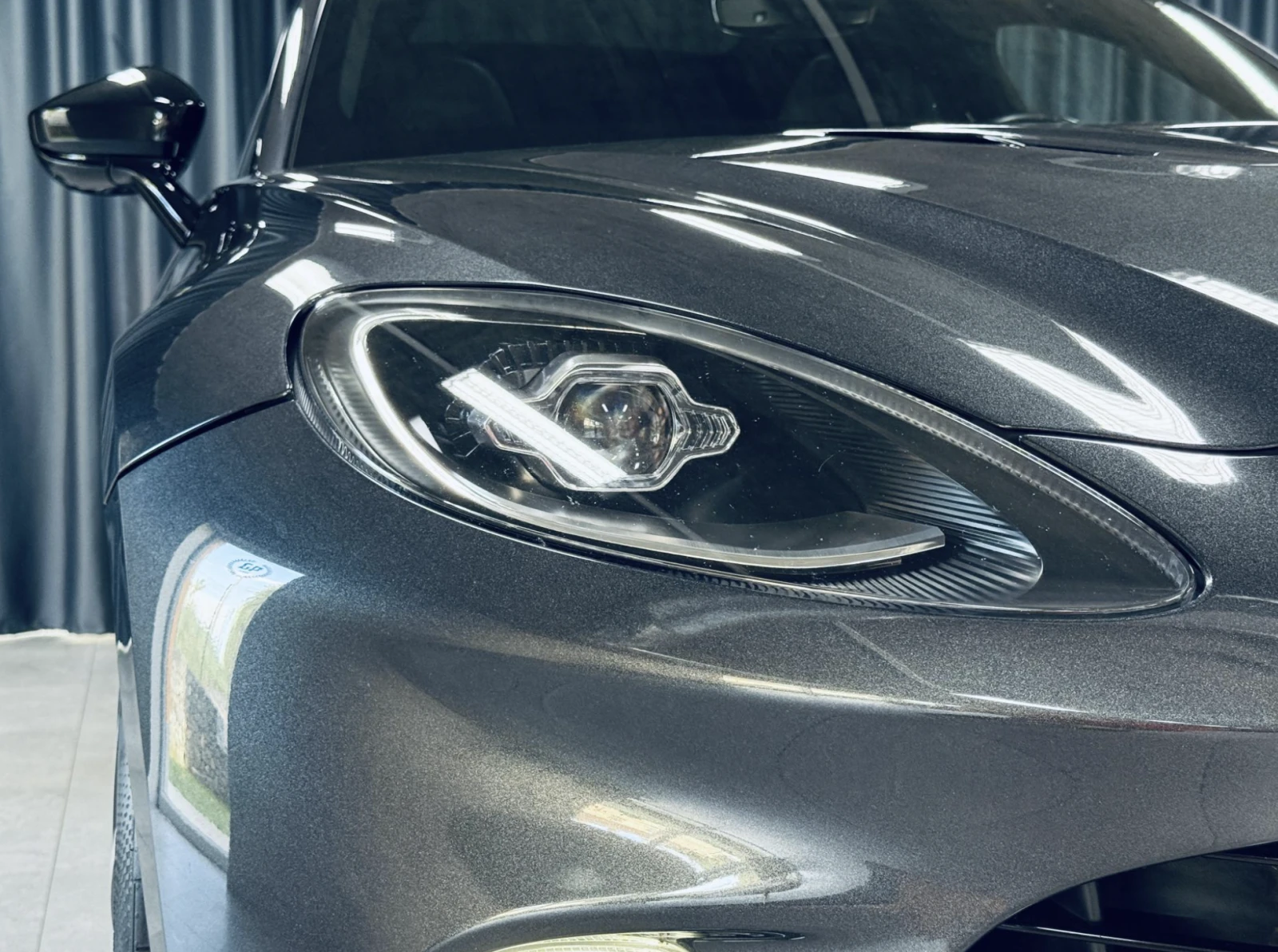 Aston Martin DBX 4.0 V8 360/Обдухване/23'ц - изображение 2