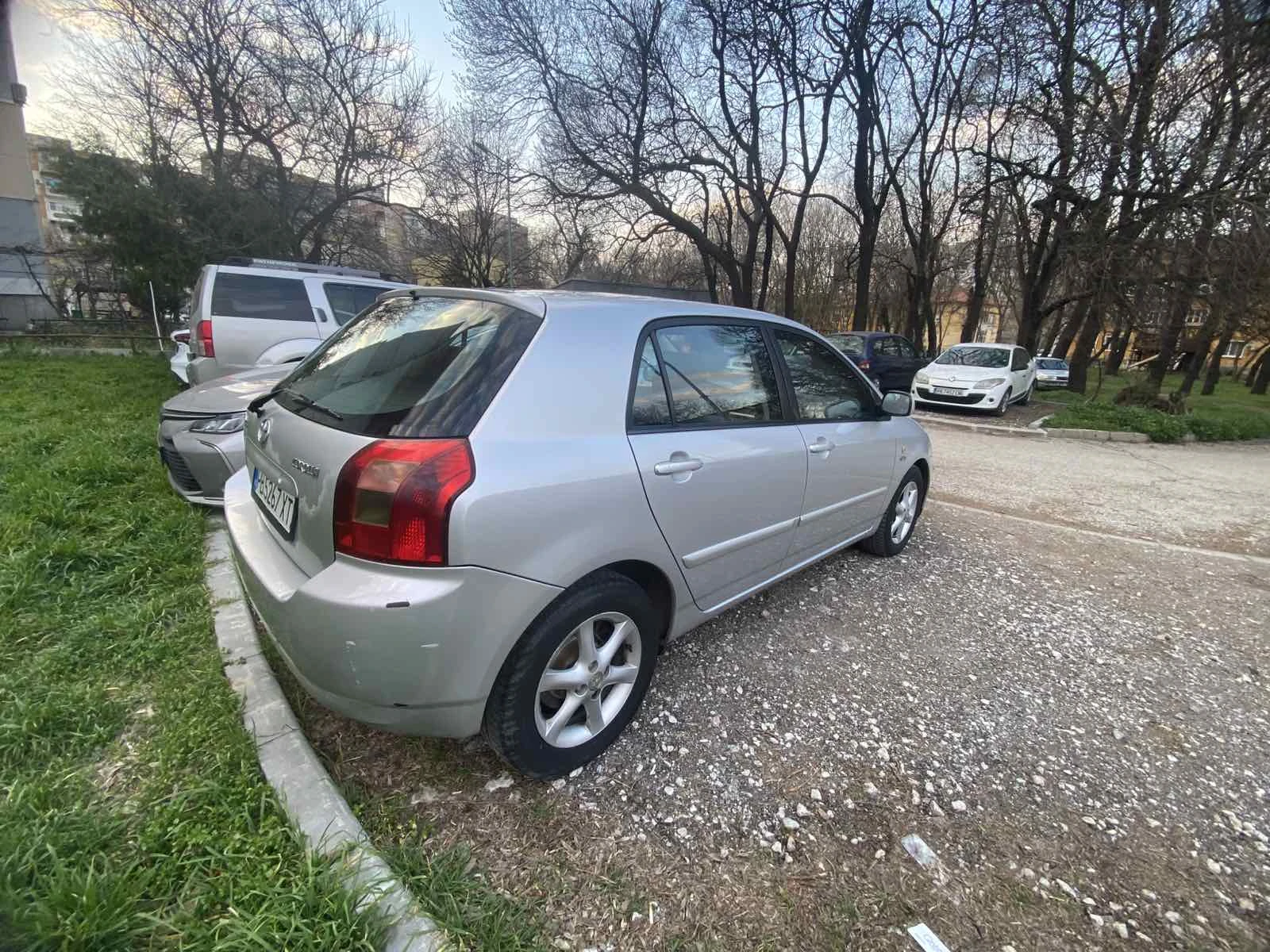 Toyota Corolla D4D, снимка 4 - Автомобили и джипове - 54262748