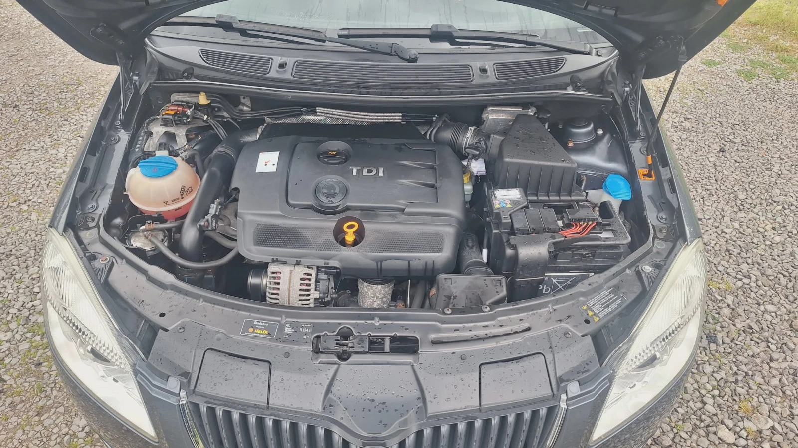 Skoda Fabia 1.4tdi, снимка 13 - Автомобили и джипове - 54489038
