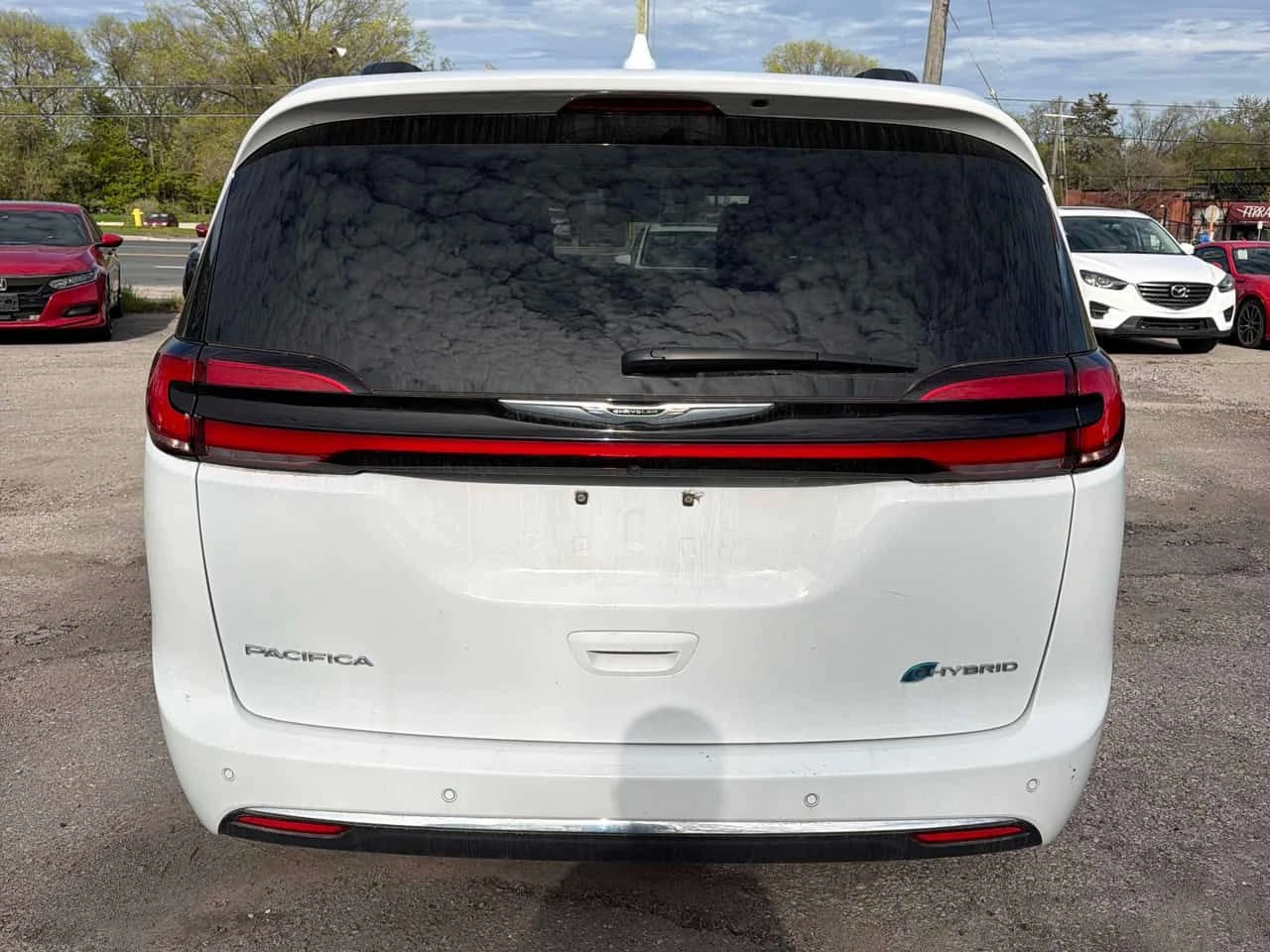 Chrysler Pacifica Limited| 2 КЛЮЧА| CARFAX| АВТОКРЕДИТ, снимка 4 - Автомобили и джипове - 54744536