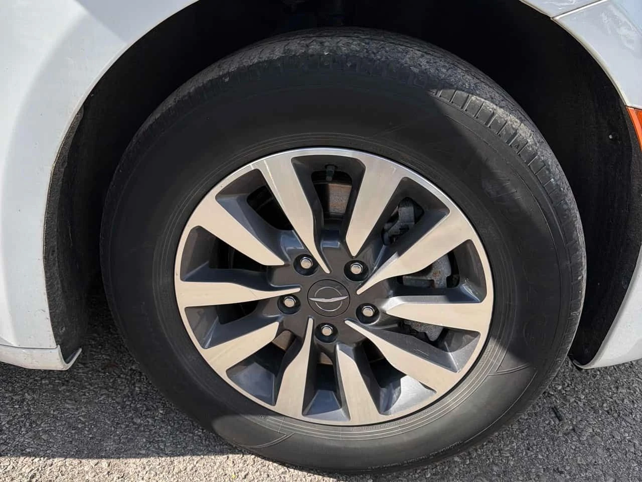 Chrysler Pacifica Limited| 2 КЛЮЧА| CARFAX| АВТОКРЕДИТ, снимка 6 - Автомобили и джипове - 54744536