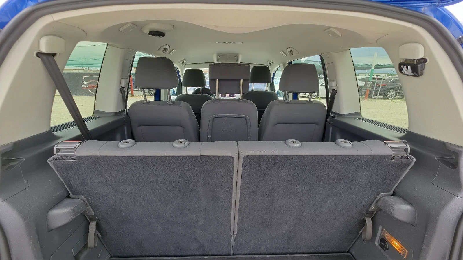 VW Touran 1.9TDI.7местен.Нави. highline, снимка 10 - Автомобили и джипове - 54884617