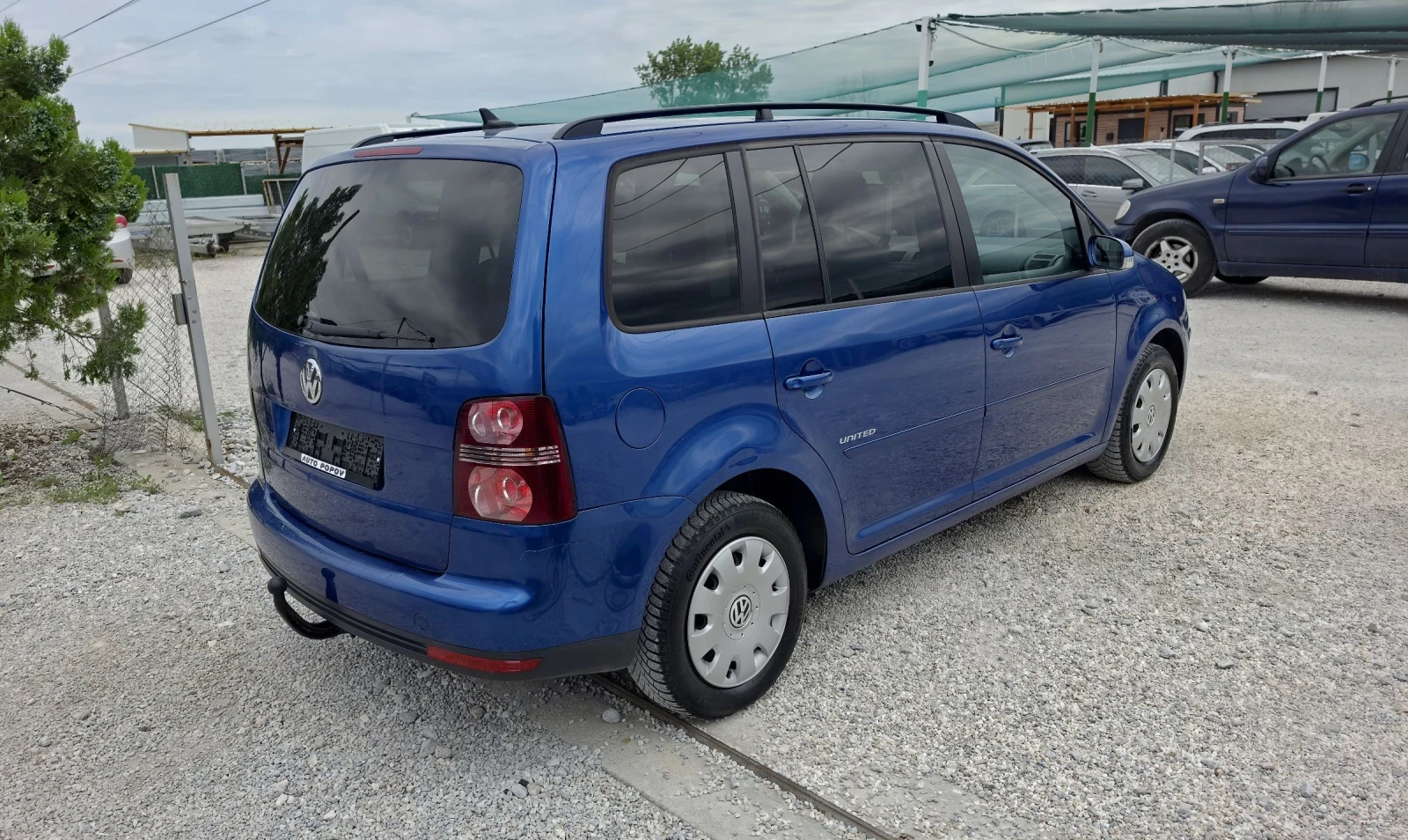 VW Touran 1.9TDI.7местен.Нави. highline, снимка 5 - Автомобили и джипове - 54884617
