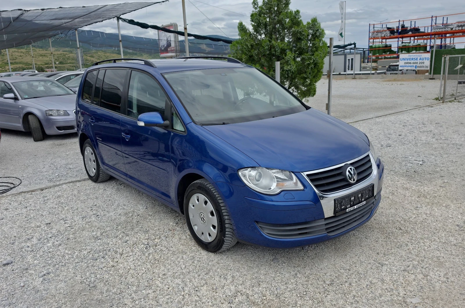 VW Touran 1.9TDI.7местен.Нави. highline, снимка 3 - Автомобили и джипове - 54884617