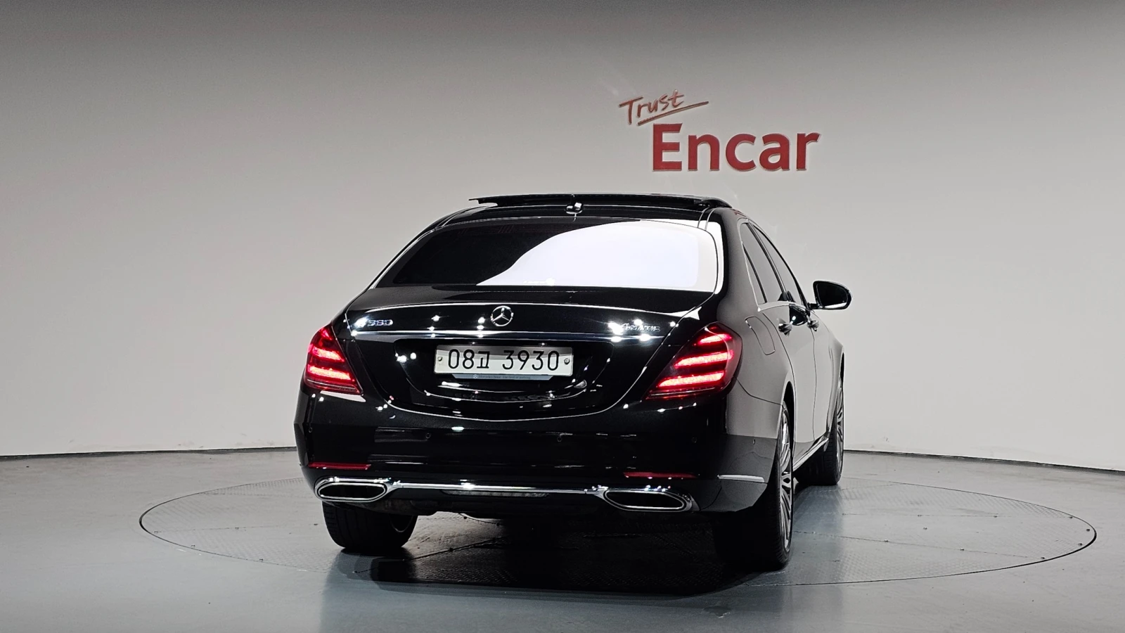 Mercedes-Benz S 560 LONG| АВТОФИНАНСИРАНЕ | ФИКСИРАНА ЦЕНА ДО БЪЛГАРИЯ, снимка 4 - Автомобили и джипове - 55287645