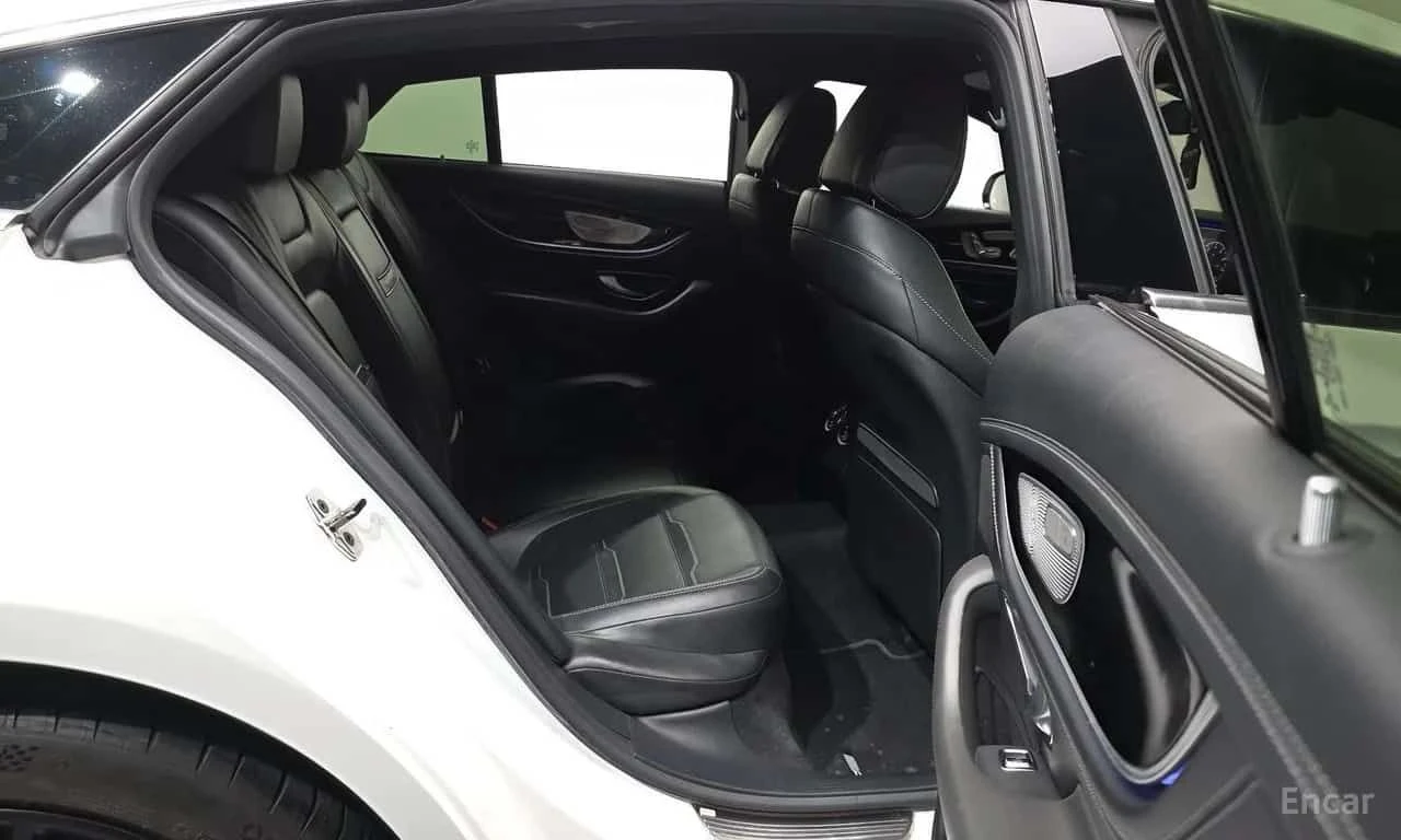 Mercedes-Benz AMG GT * 4Door 43 4MATIC+ * CARFAX * ЦЕНА ДО БГ, снимка 10 - Автомобили и джипове - 55510395