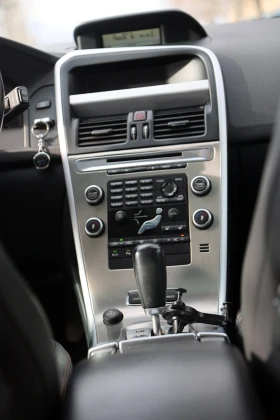 Volvo XC60 3.0 T6, снимка 12