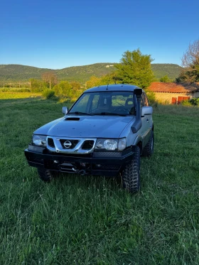 Nissan Terrano, снимка 1