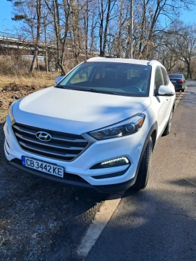 Hyundai Tucson  1