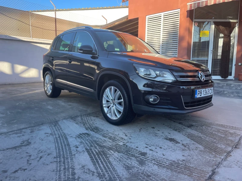 VW Tiguan, снимка 2 - Автомобили и джипове - 48737942