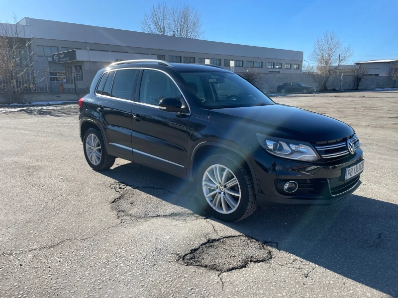 VW Tiguan, снимка 2 - Автомобили и джипове - 48737942