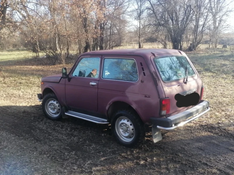 Lada Niva 1.7, снимка 3 - Автомобили и джипове - 48831268