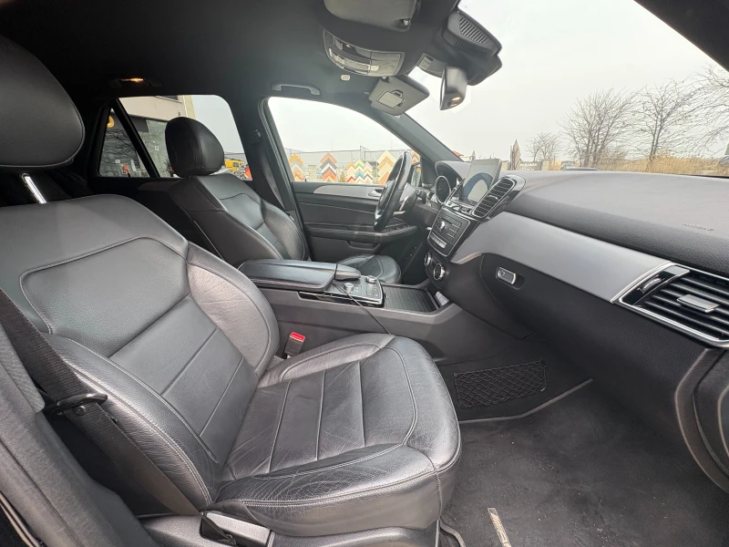 Mercedes-Benz GLE 43 AMG 95000km. Германска Версия 9G tronic , Вакум, КАСКО, снимка 8 - Автомобили и джипове - 52203207