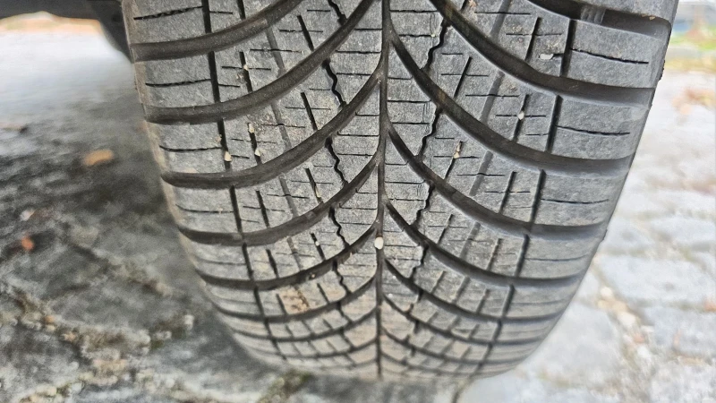 Suzuki Ignis 1.5i VVT 99k.c. 4X4, снимка 16 - Автомобили и джипове - 52164026