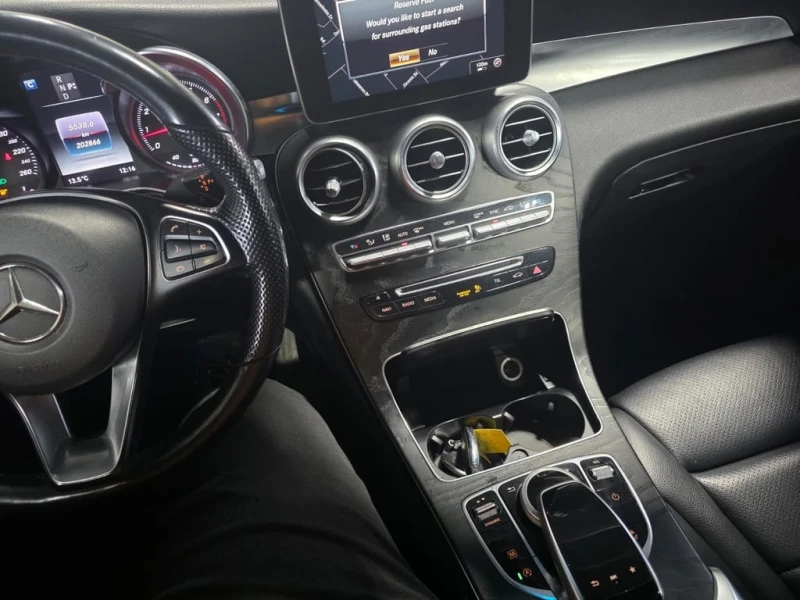 Mercedes-Benz GLC 300 2019 4MATIC * БЕЗ ПЪРВОНАЧАЛНА ВНОСКА, снимка 14 - Автомобили и джипове - 52870041