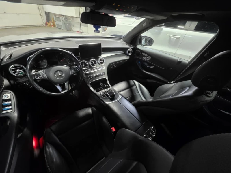 Mercedes-Benz GLC 300 2019 4MATIC * БЕЗ ПЪРВОНАЧАЛНА ВНОСКА, снимка 12 - Автомобили и джипове - 52870041