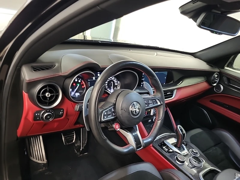 Alfa Romeo Stelvio QUADRIFOGLIO * * CARFAX * * АВТО КРЕДИТ * * , снимка 10 - Автомобили и джипове - 52901246