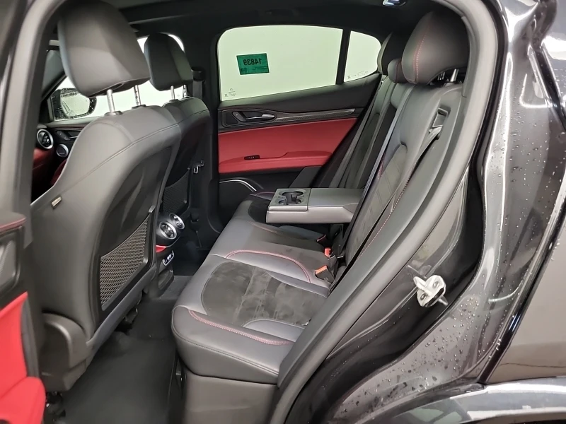 Alfa Romeo Stelvio QUADRIFOGLIO * * CARFAX * * АВТО КРЕДИТ * * , снимка 9 - Автомобили и джипове - 52901246