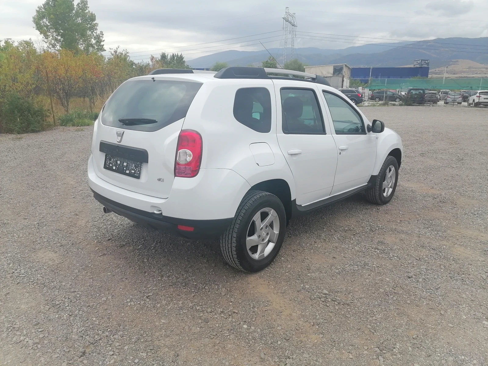 Dacia Duster 1.5dci 110ks * КОЖА *  - изображение 6