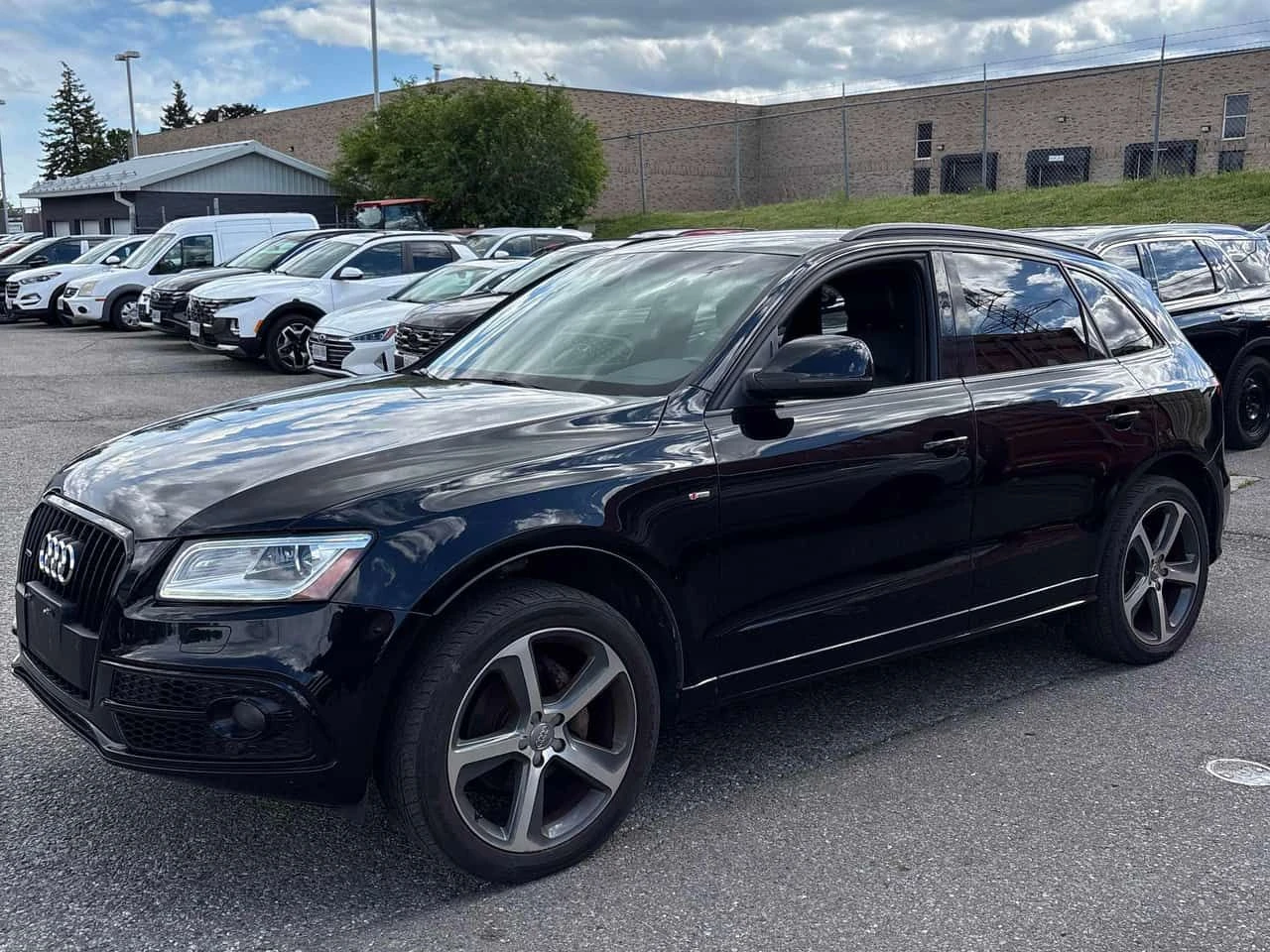 Audi Q5 * 2.0T Technik * CARFAX * ЦЕНА ДО БГ, снимка 2 - Автомобили и джипове - 54989353