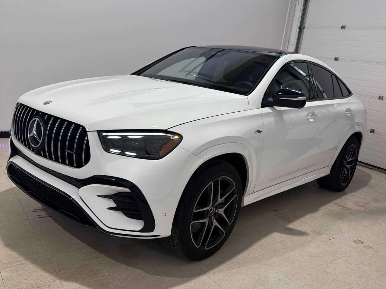 Mercedes-Benz GLE 53 4MATIC  * CARFAX * ОПЦИЯ ЗА ФИНАНСИРАНЕ , снимка 2 - Автомобили и джипове - 55246327