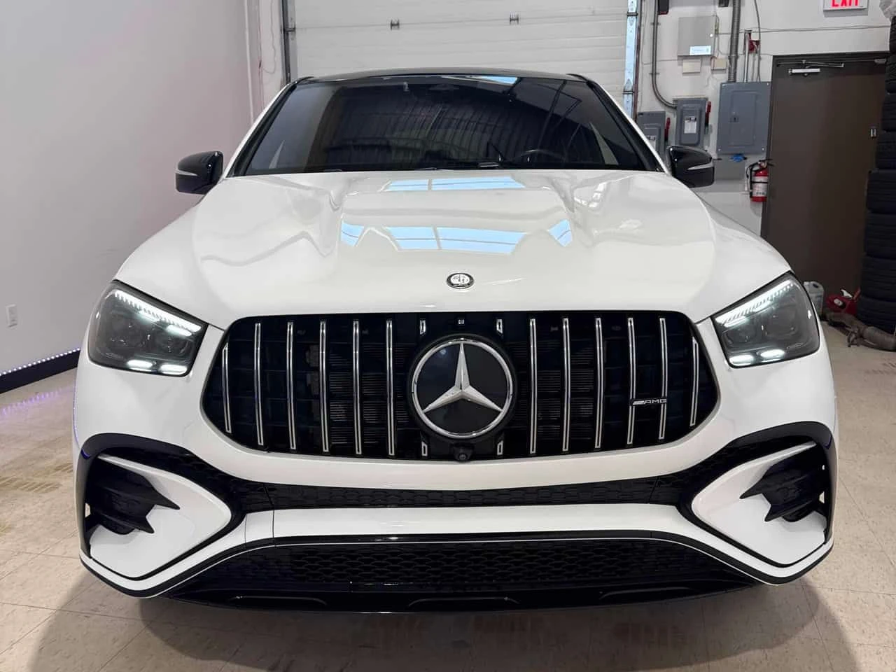 Mercedes-Benz GLE 53 4MATIC  * CARFAX * ОПЦИЯ ЗА ФИНАНСИРАНЕ , снимка 6 - Автомобили и джипове - 55246327