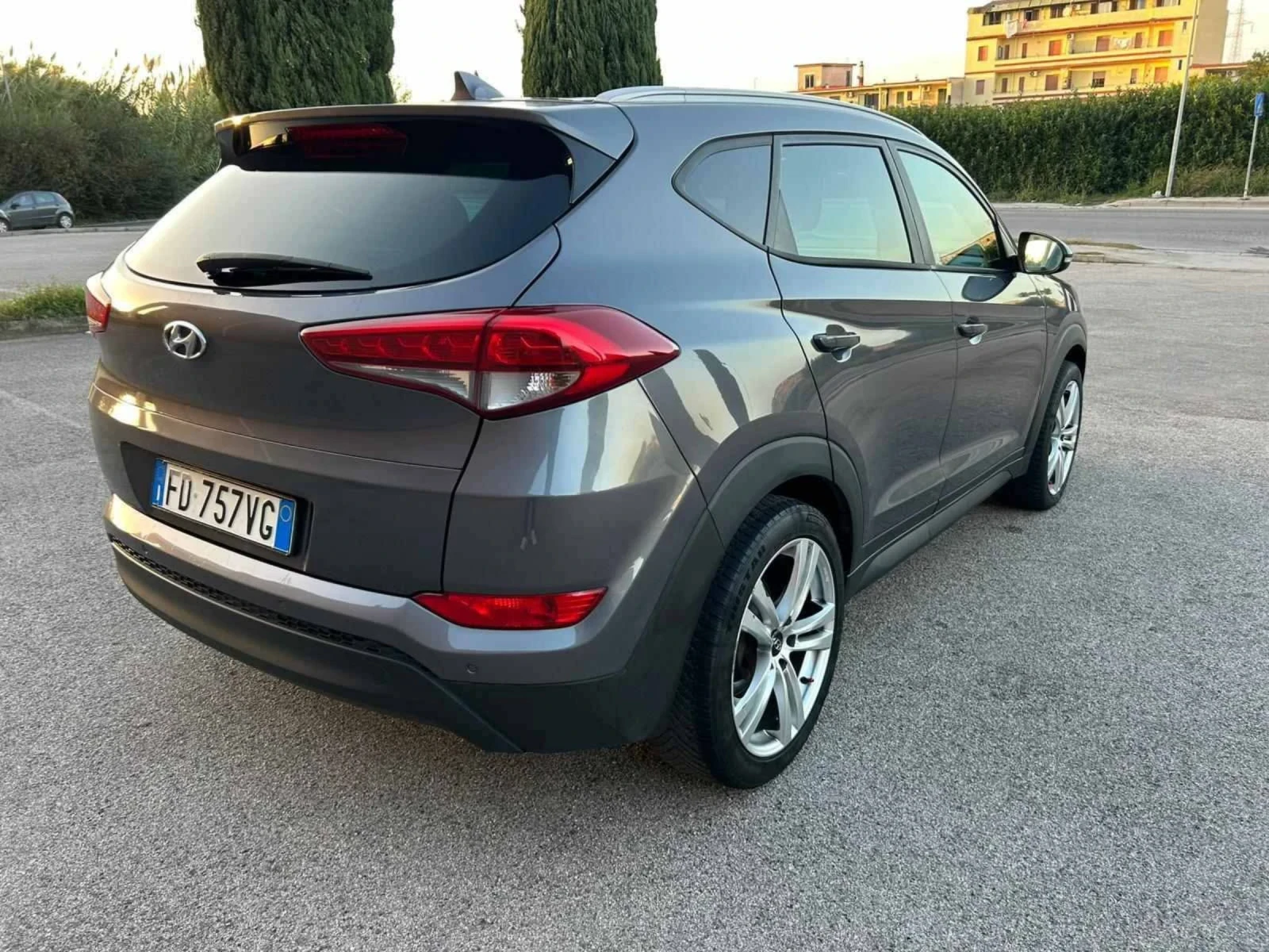 Hyundai Tucson 1.7 116кс., снимка 6 - Автомобили и джипове - 55422488