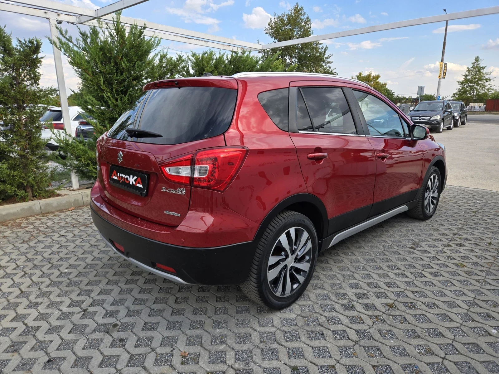 Suzuki SX4 S-Cross 1.6DDIS-120кс= 6ск= 4х4= DISTR= CAM= FACE= KEYLESS, снимка 3 - Автомобили и джипове - 55954579
