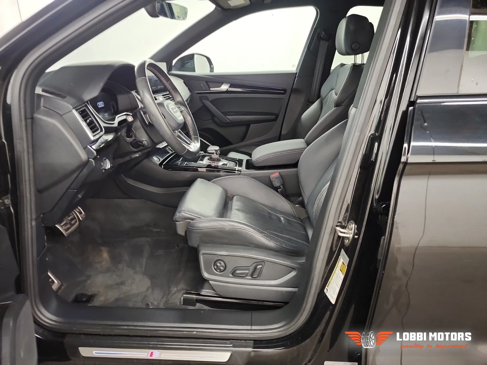 Audi Q5, снимка 5 - Автомобили и джипове - 56128957