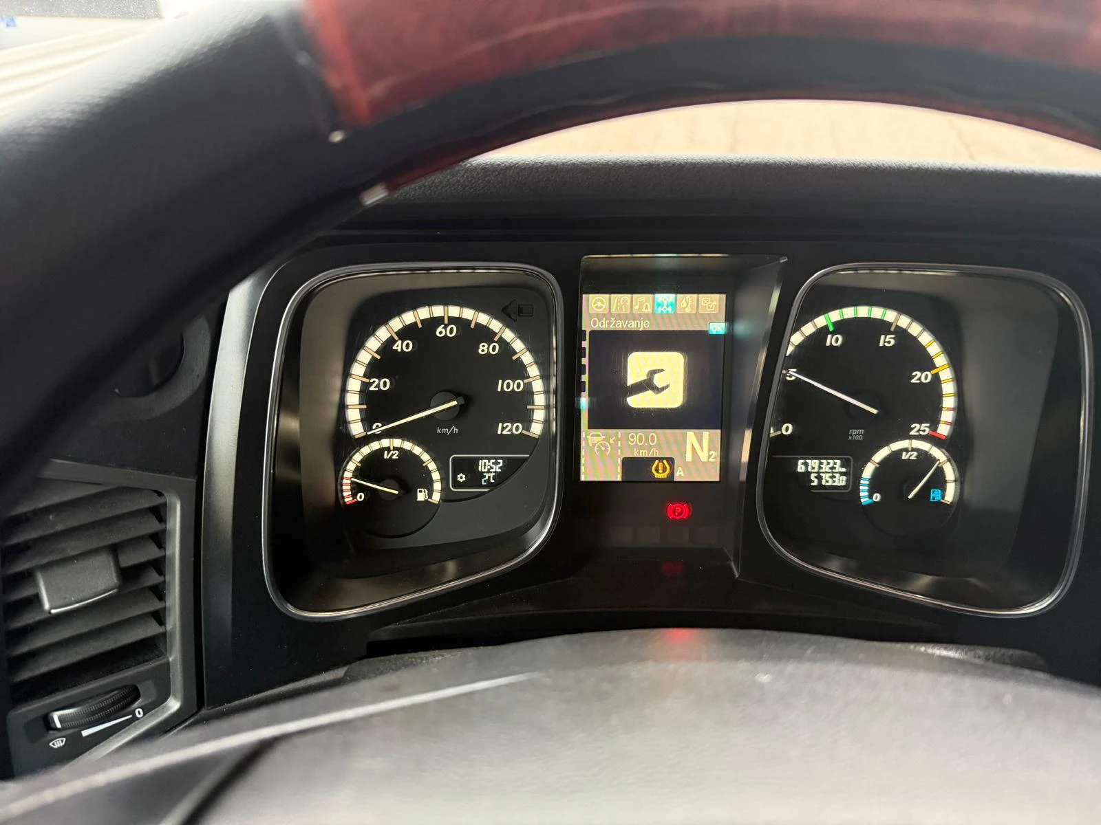 Mercedes-Benz 1843  - изображение 6