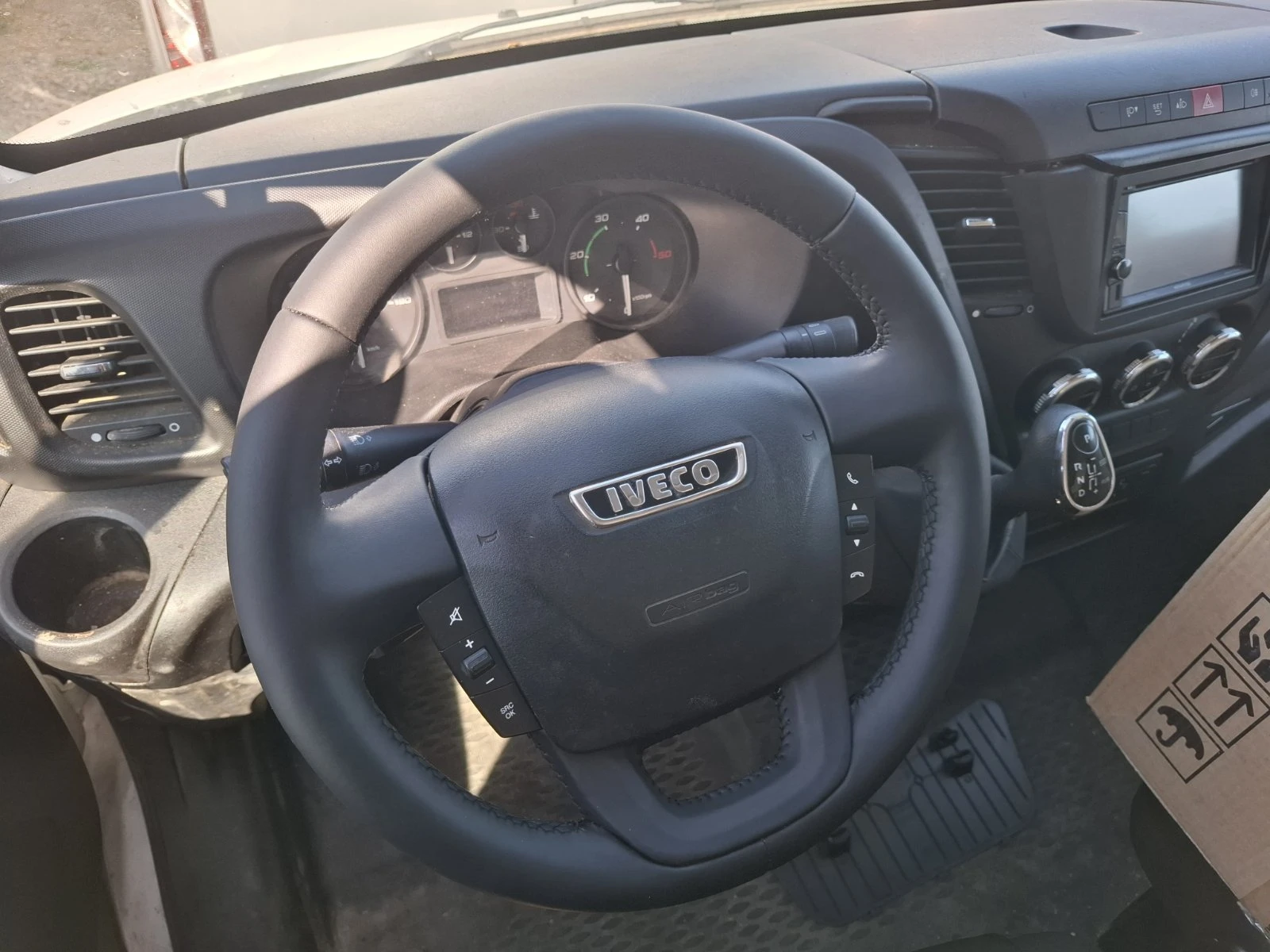 Iveco Daily 72C17 HI-MATIC + KЛИМАТРОНИК, снимка 7 - Камиони - 55659097