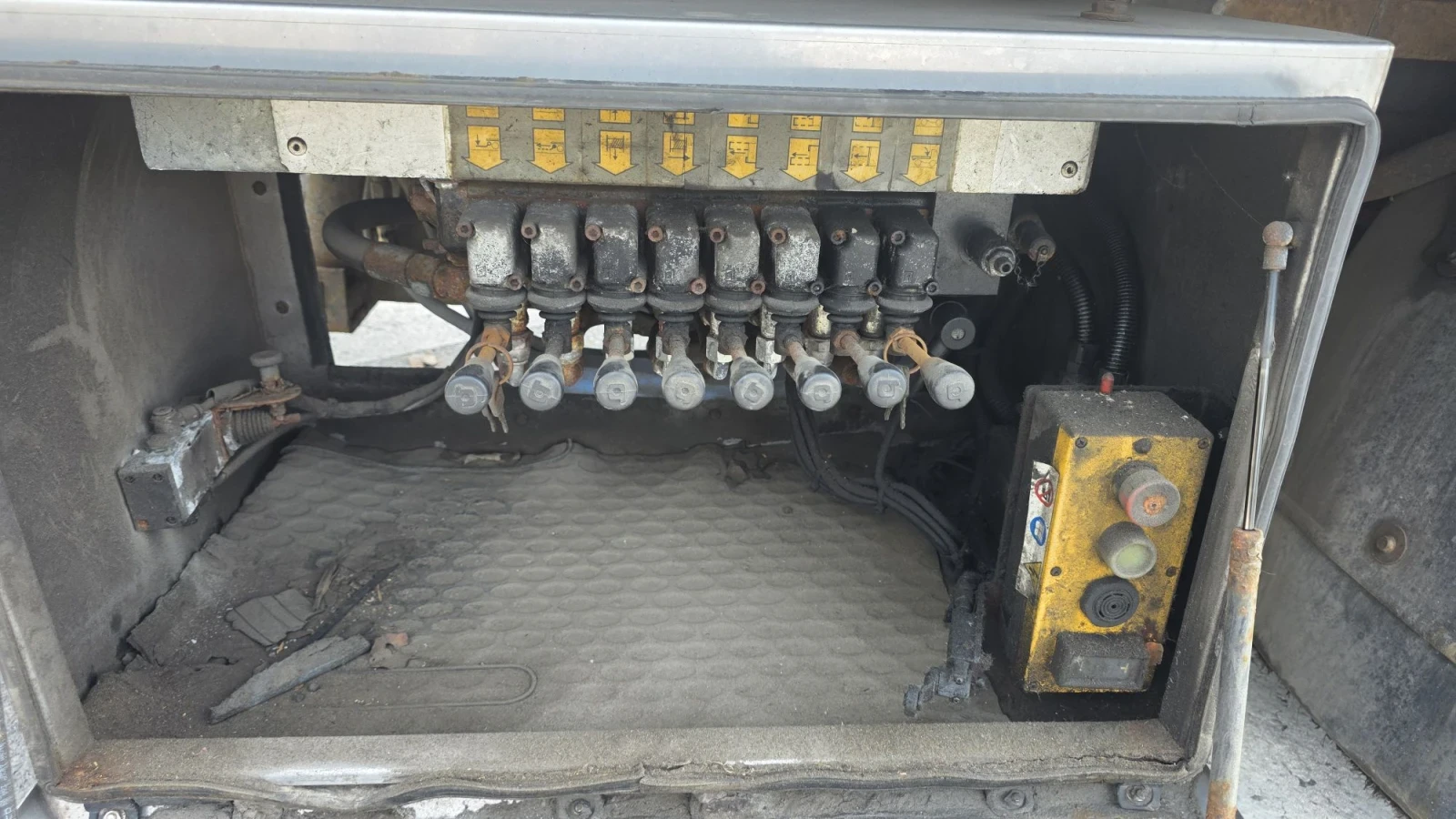 Daf Lf 45 250 EURO 4 Пътна помощ, снимка 7 - Камиони - 55898771
