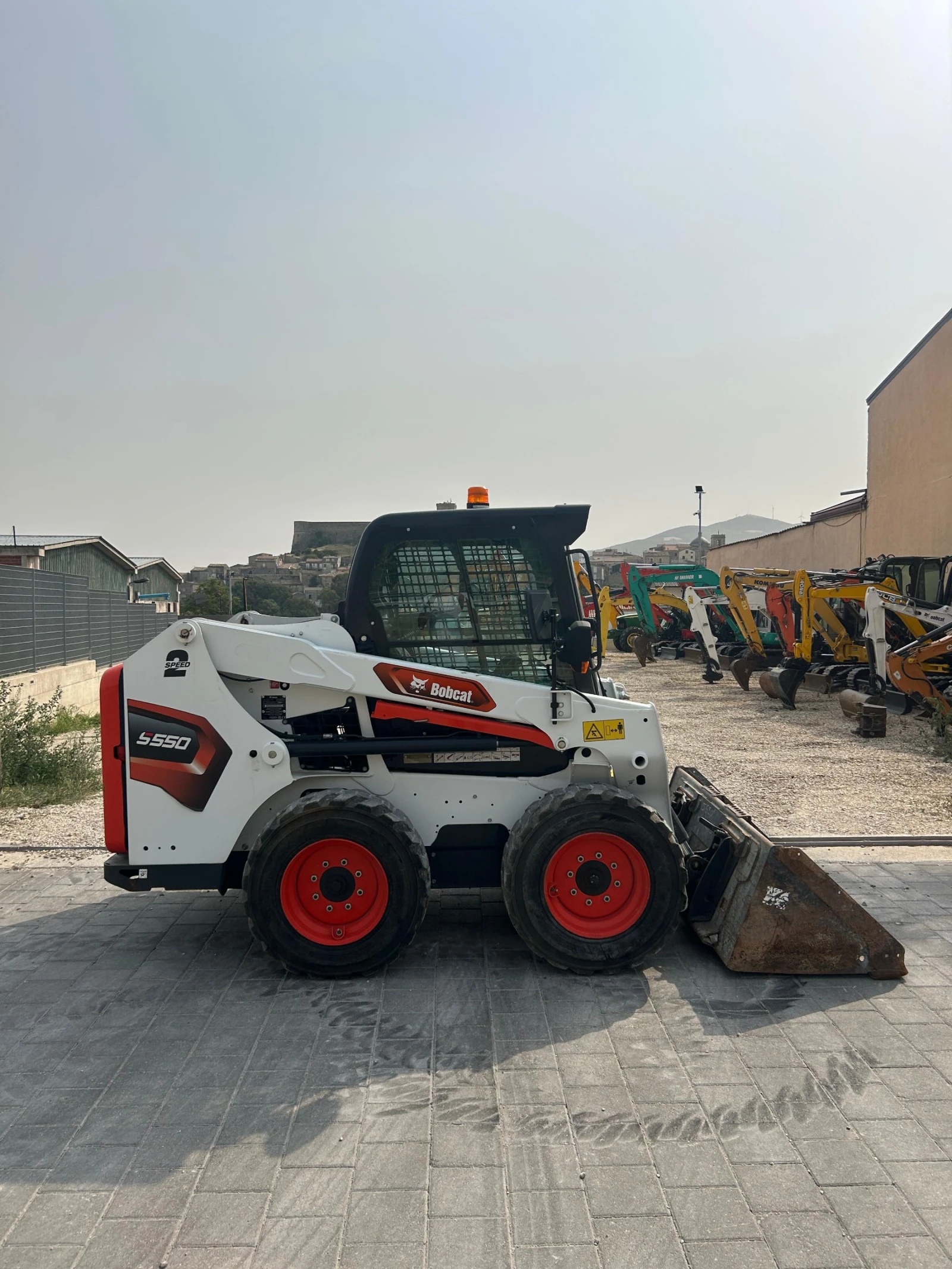 Мини челни товарачи Bobcat S550-441часа, снимка 3 - Индустриална техника - 55899035