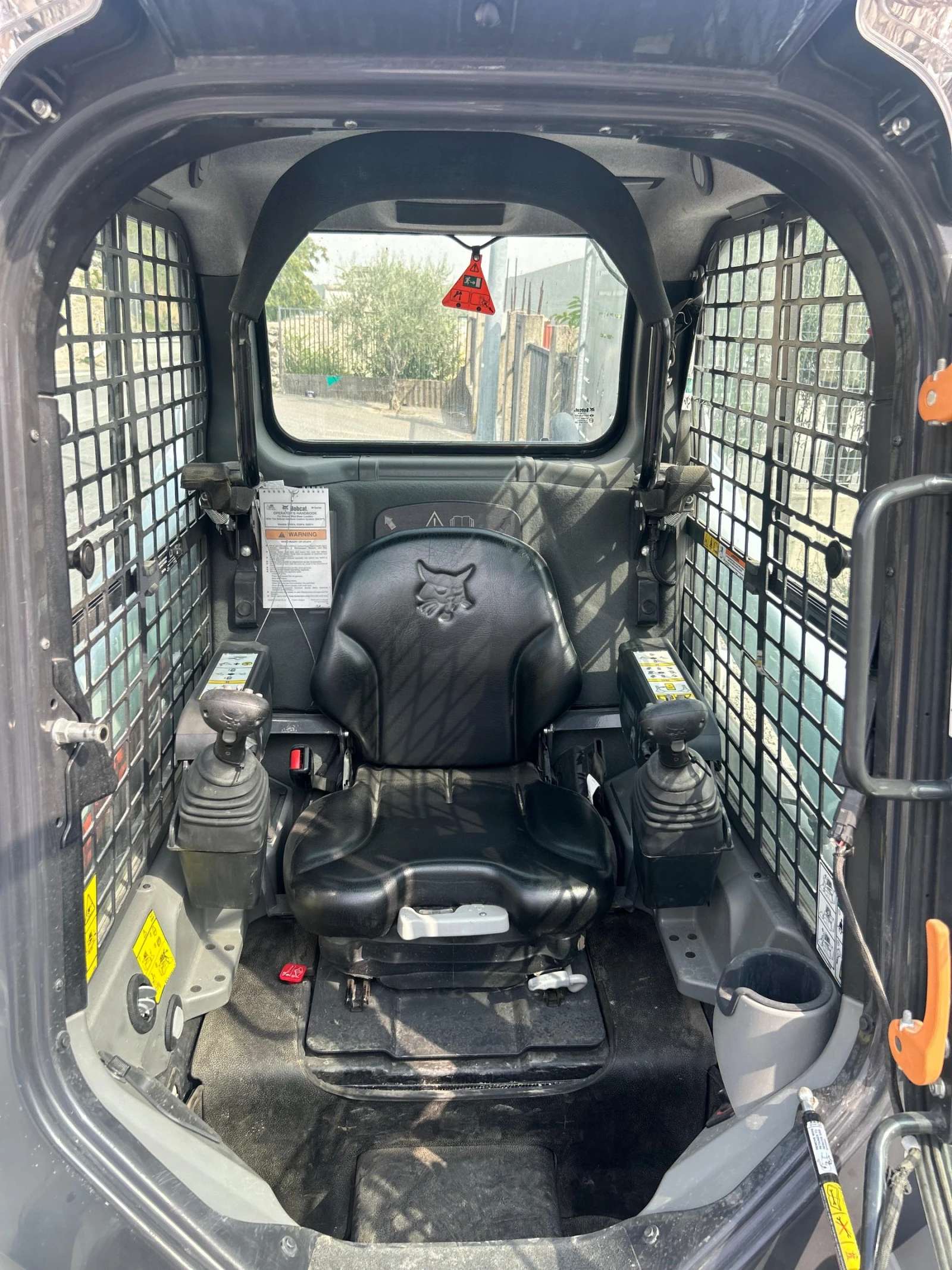 Мини челни товарачи Bobcat S550-441часа, снимка 11 - Индустриална техника - 55899035