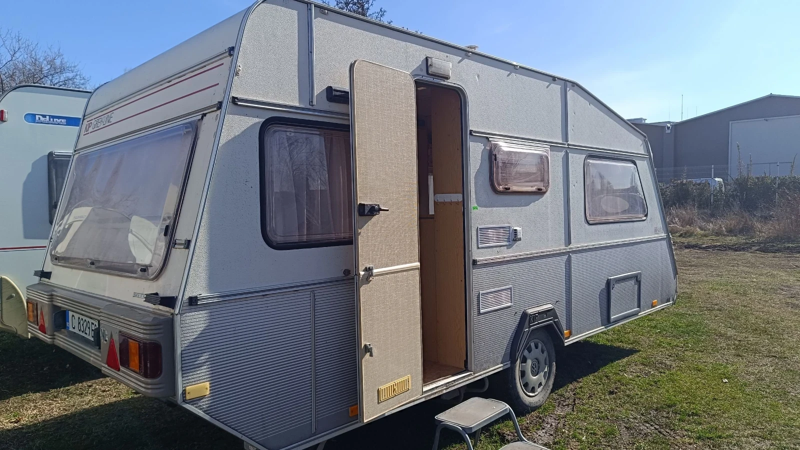 Каравана KIP 48 с форселт , снимка 2 - Каравани и кемпери - 53921167