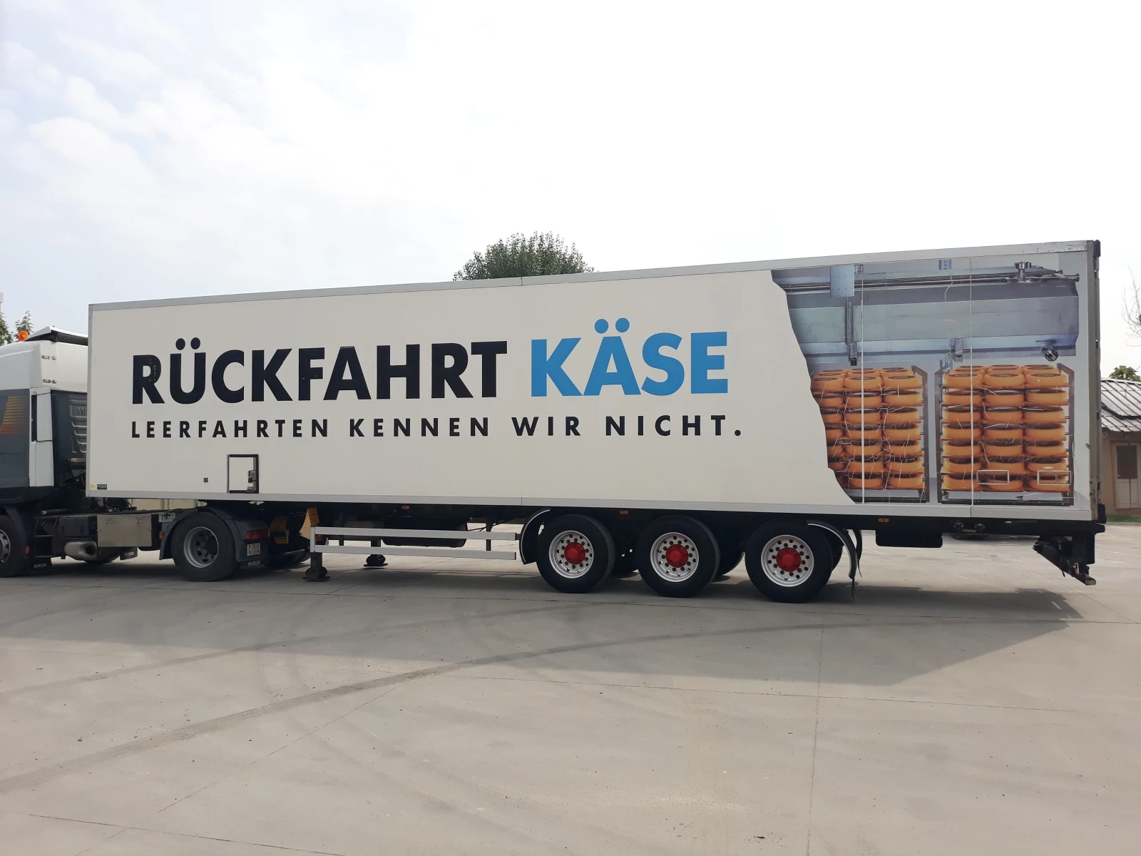  UNIVAN- | Mobile.bg   5