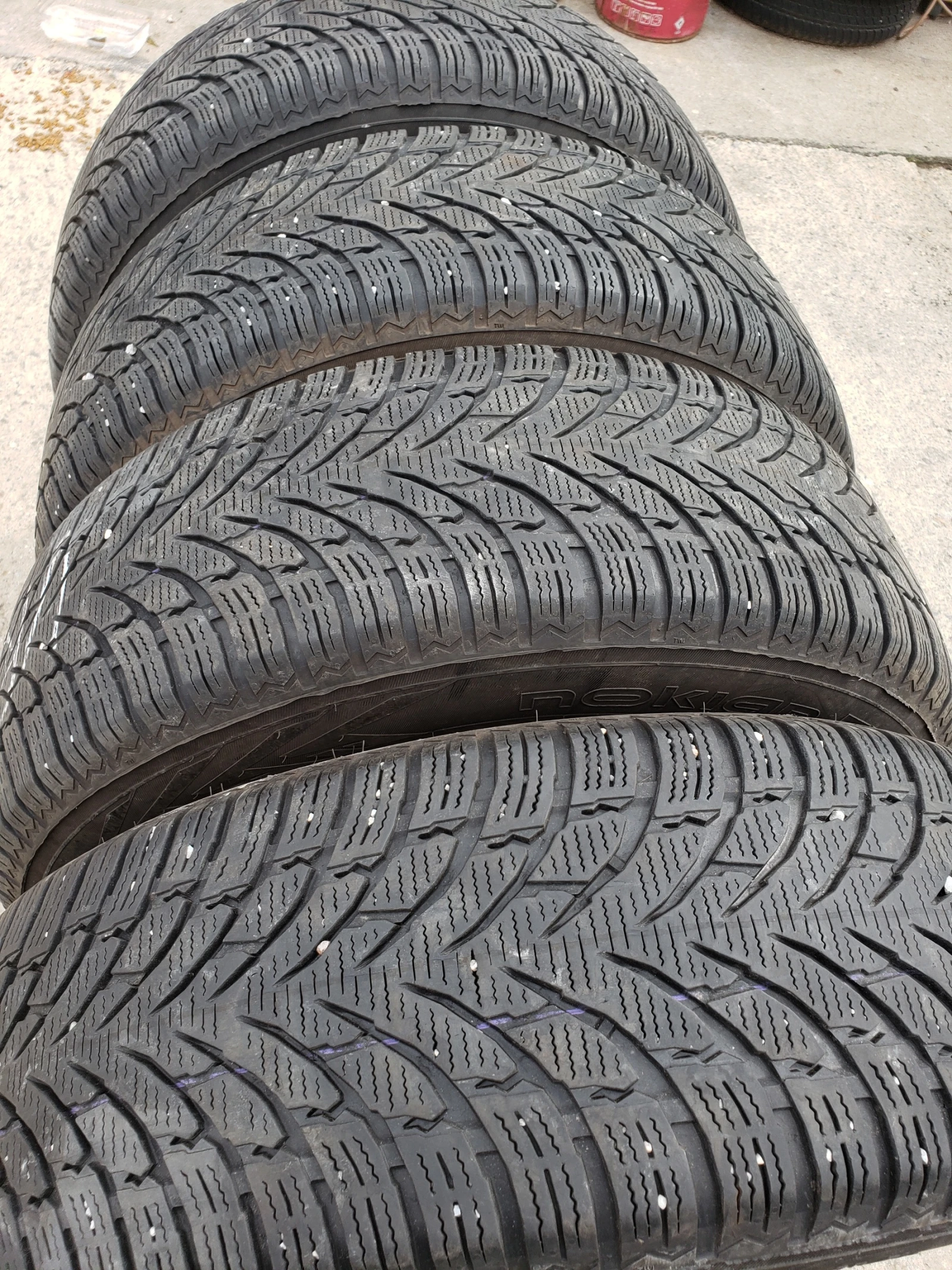 Гуми Зимни 225/65R17, снимка 4 - Гуми и джанти - 56224068