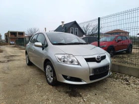 Toyota Auris 1.6 КАТО НОВА , снимка 6
