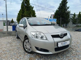 ������ Toyota Auris