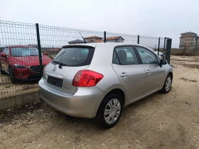 Toyota Auris 1.6 КАТО НОВА , снимка 10