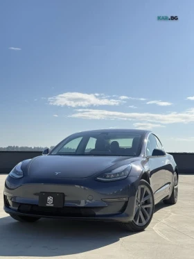 ������ Tesla Model 3