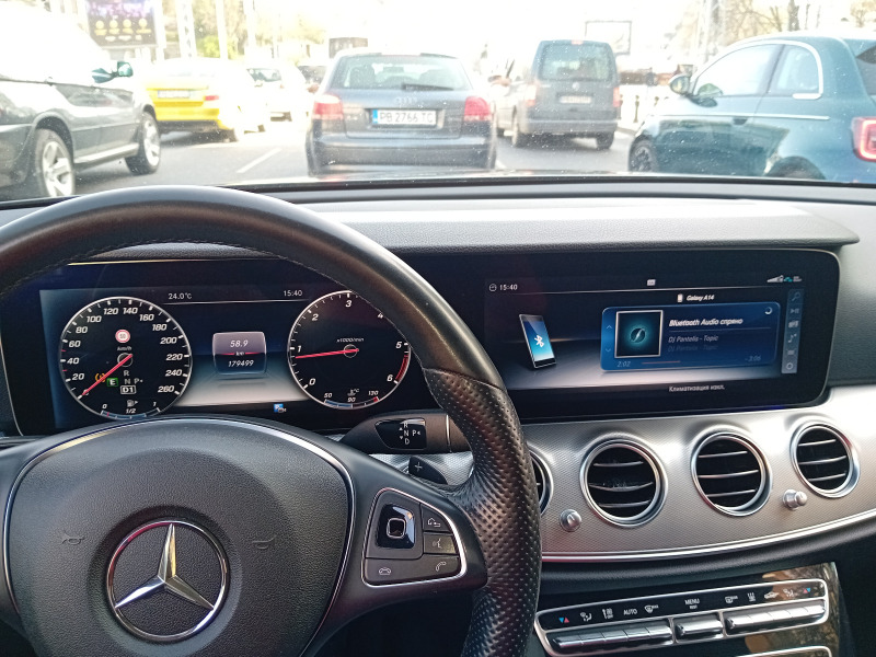Mercedes-Benz E 220 W213 4matik, снимка 5 - Автомобили и джипове - 45199854