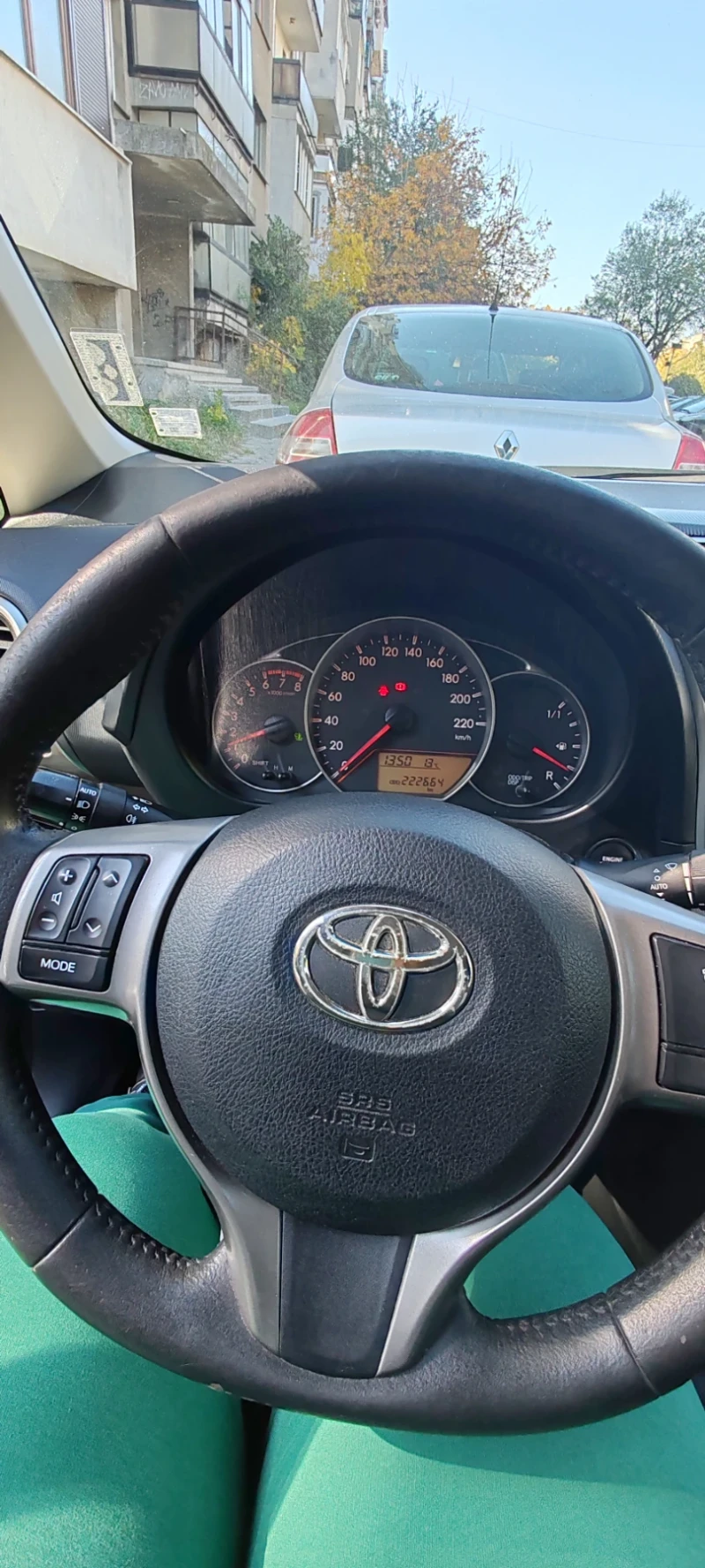 Toyota Verso S, снимка 11 - Автомобили и джипове - 47643021