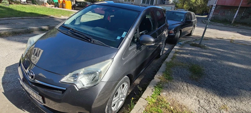 Toyota Verso S, снимка 1 - Автомобили и джипове - 47643021