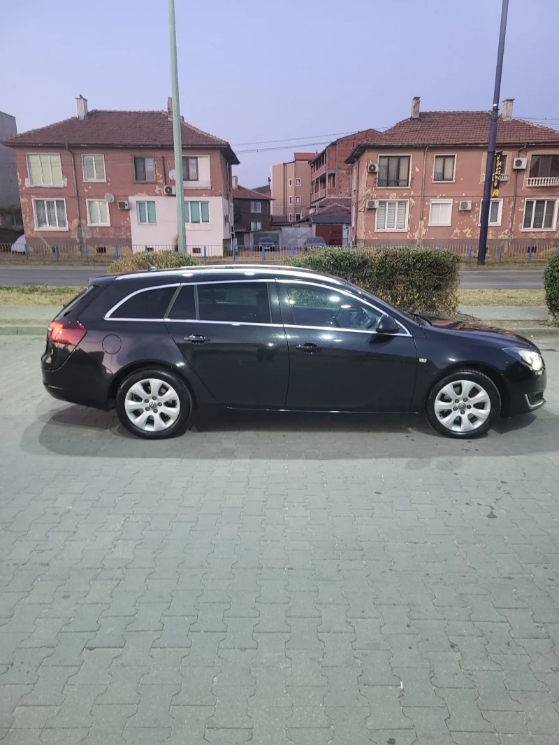 Opel Insignia 20CDTI, снимка 2 - Автомобили и джипове - 47995546