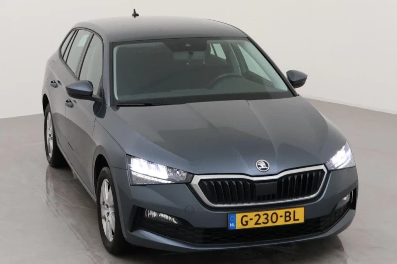 Skoda Scala, снимка 2 - Автомобили и джипове - 48261609