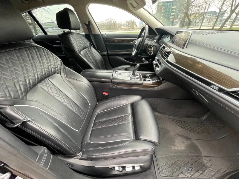 BMW 730 xDrive, снимка 6 - Автомобили и джипове - 48522534